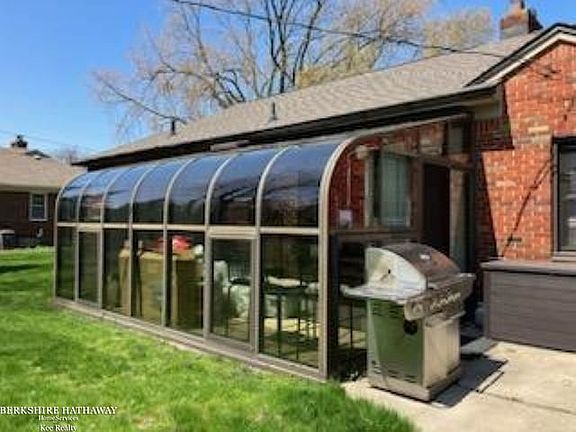 2nd image of 22462 Ardmore Park Dr