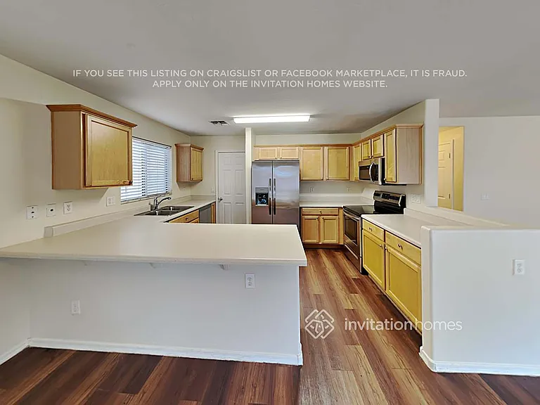 10513 W Alvarado Rd — Photo 7