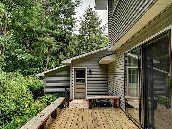 5th image of 3533 Woodland Trl