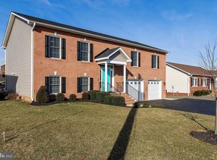 279 Deacon Rd, Fredericksburg, VA 22405