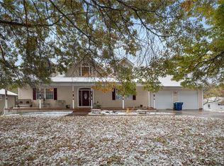 820 N Hurley St, Peculiar, MO 64078