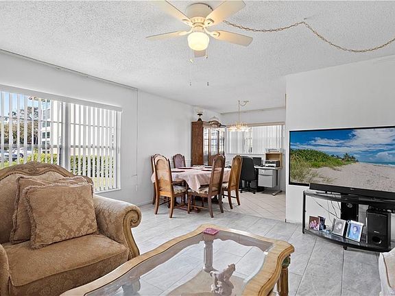 3rd image of 11 S Vista Palm Lane #102