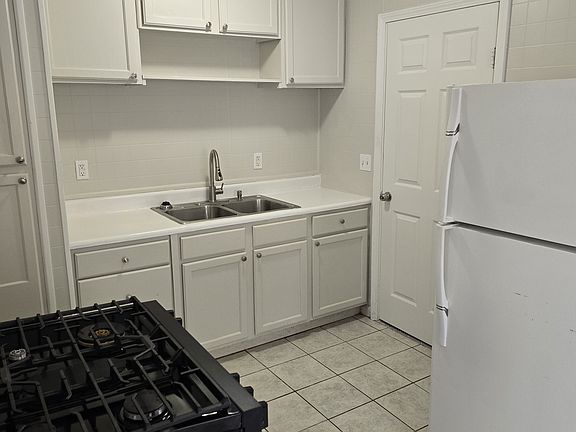 4th image of 9400 NE 50th St