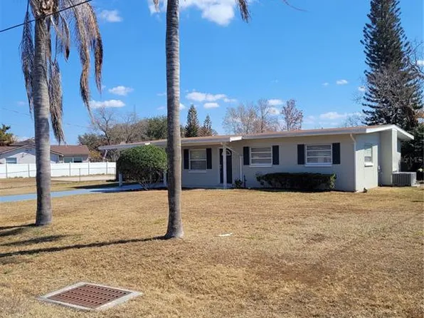 2118 Lake Christie Dr, Orlando, FL 32809