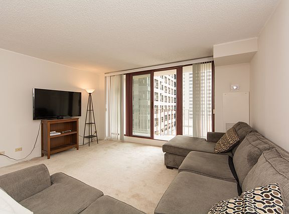 2nd image of 200 N Dearborn St Unit 904