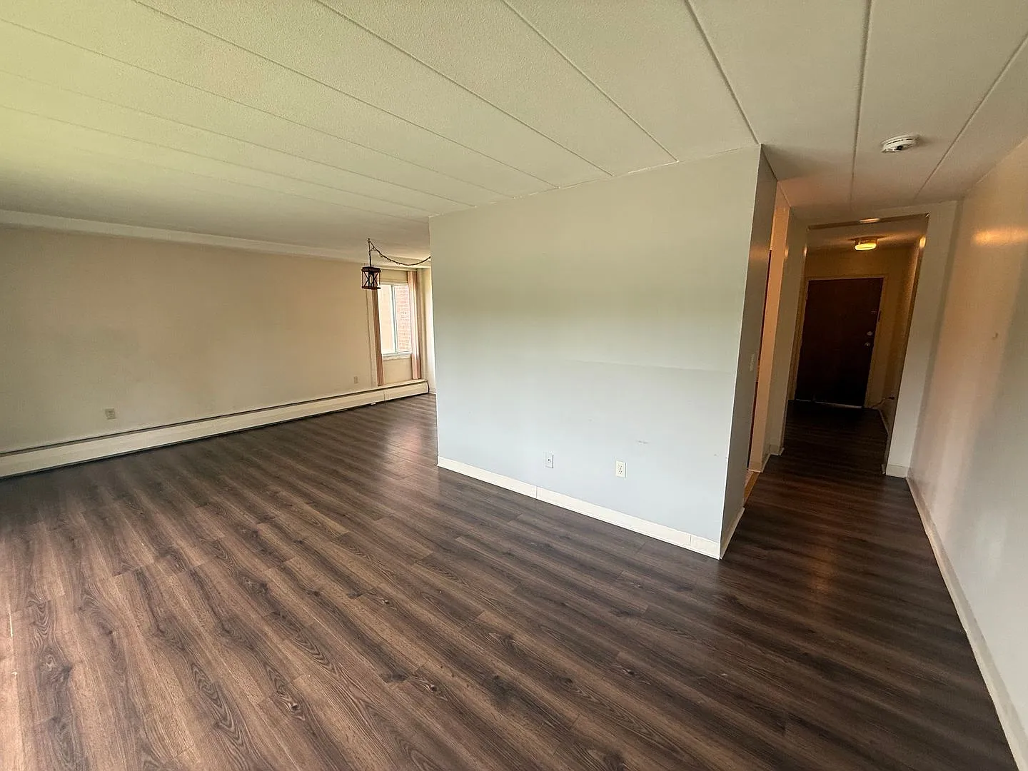 Blackstone Apartments — Photo 4