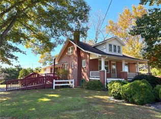 8311 Spotswood Rd, Summerfield, NC 27358