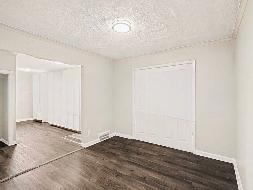 1st image of 6220 Agnes Ave
