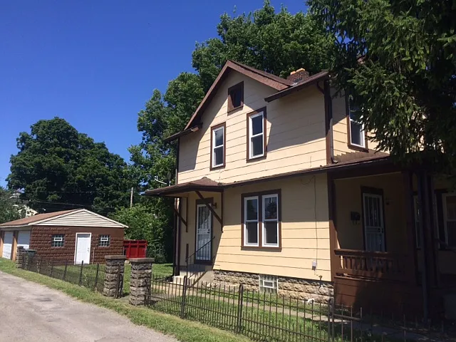 297 Columbian Ave photo 1