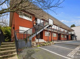 Seventy One Condo, Seattle, WA 98136