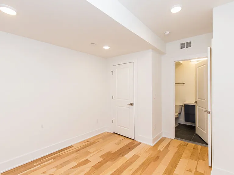 LUDLOW_4100 — Photo 28