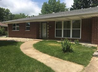 23 Chadwick Dr, Belleville, IL