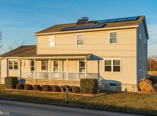 98 Londonvale Rd, Gordonville, PA 17529