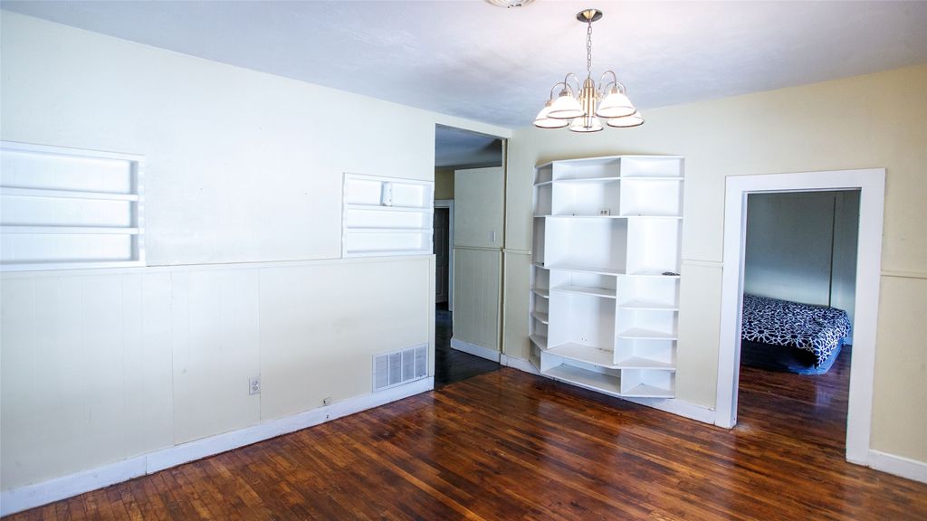603 W Bloodworth St, Olney, TX - View 4