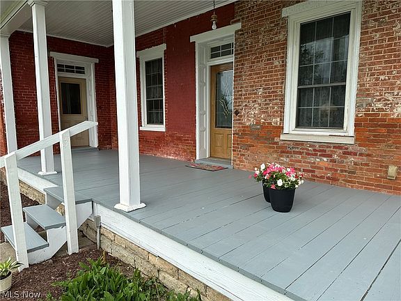 3rd image of 116 S Main St