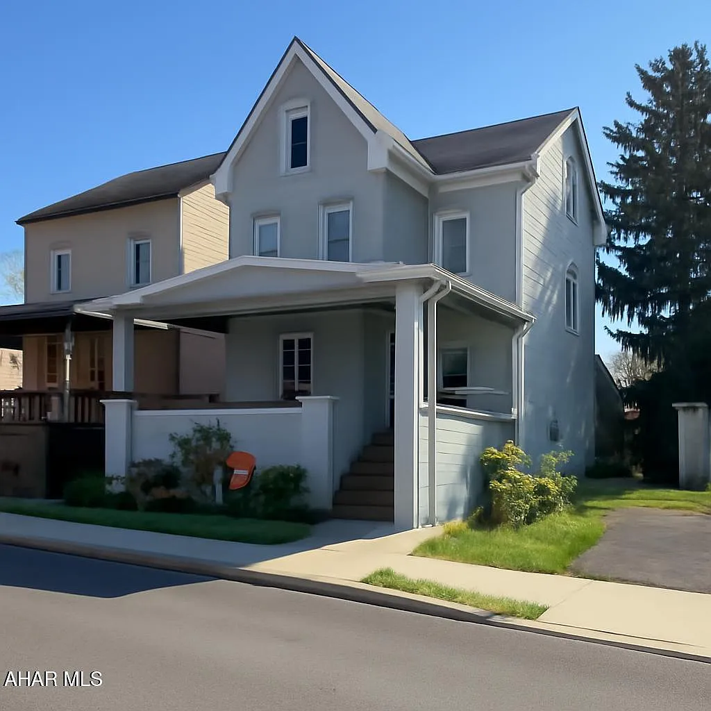 227 Lexington Ave photo 1