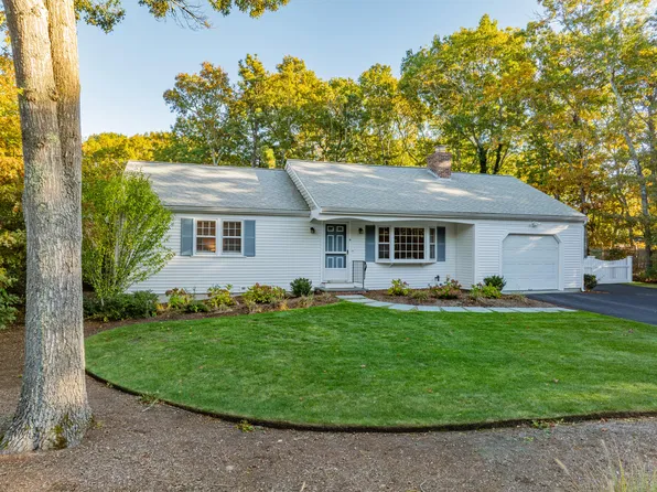 4 Frost Avenue, West Yarmouth, MA 02673