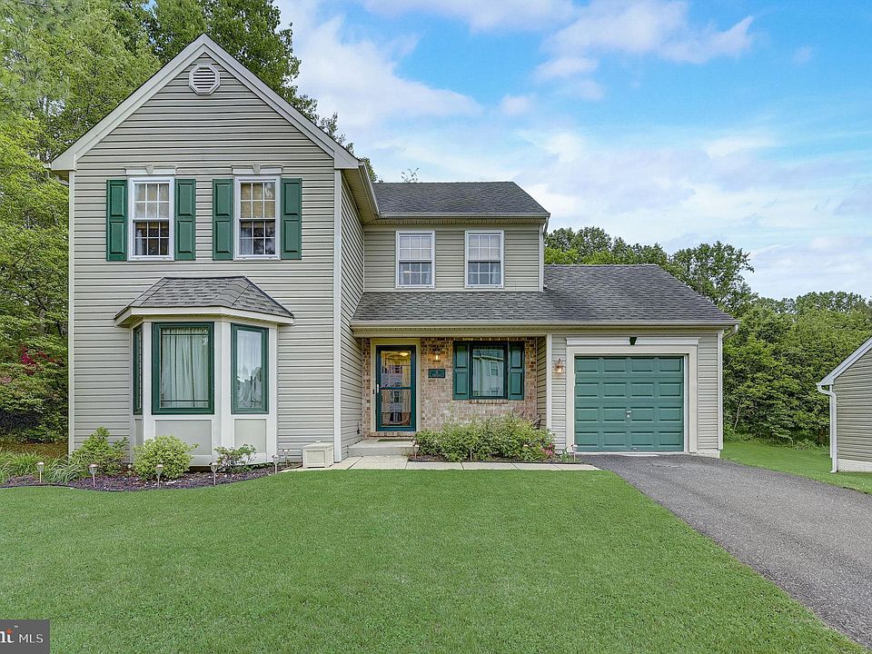 1st image of 15 Whips Ln