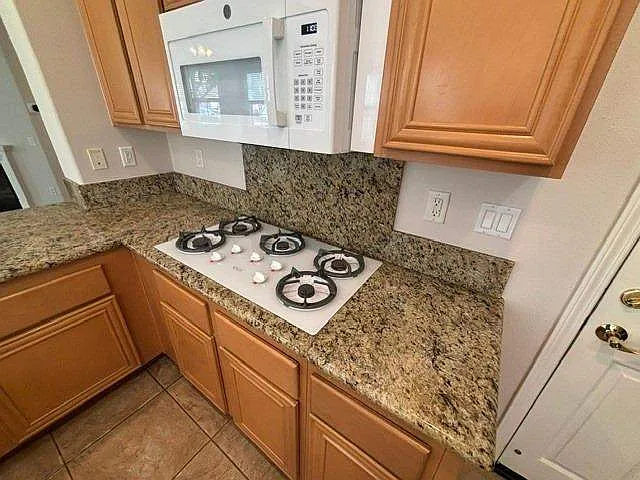 376 Town Forest Ct — Photo 17