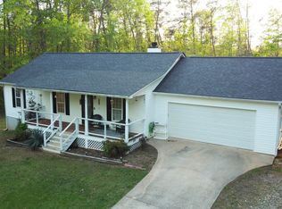 40 Cottontail Trl, Cleveland, GA 30528