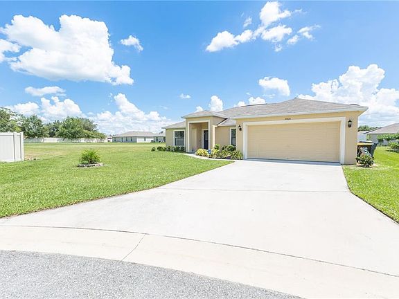 2nd image of 4805 Magnolia Preserve Dr
