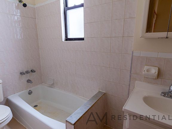 5th image of 8709 5th Ave #3R