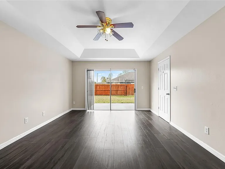 4806 Doc Dr — Photo 15