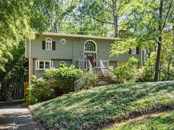 852 Hickory Dr SW, Marietta, GA 30064