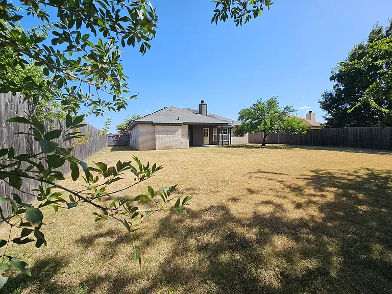 4211 Breckenridge Dr — Photo 18