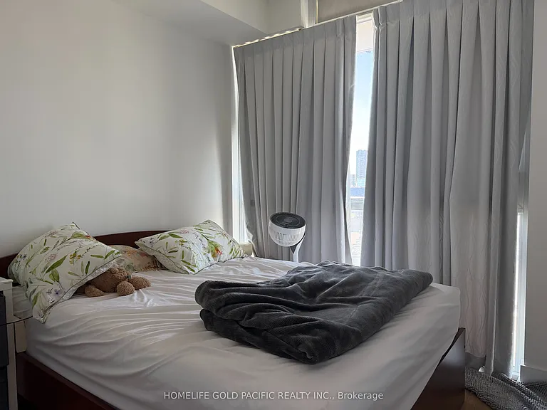 128 Fairview Mall Dr #601 — Photo 5