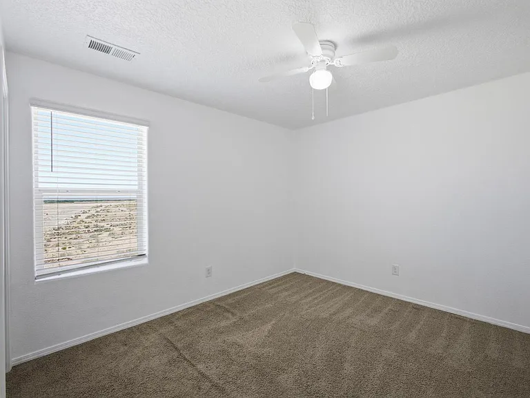 27 Hermanos Loop — Photo 12