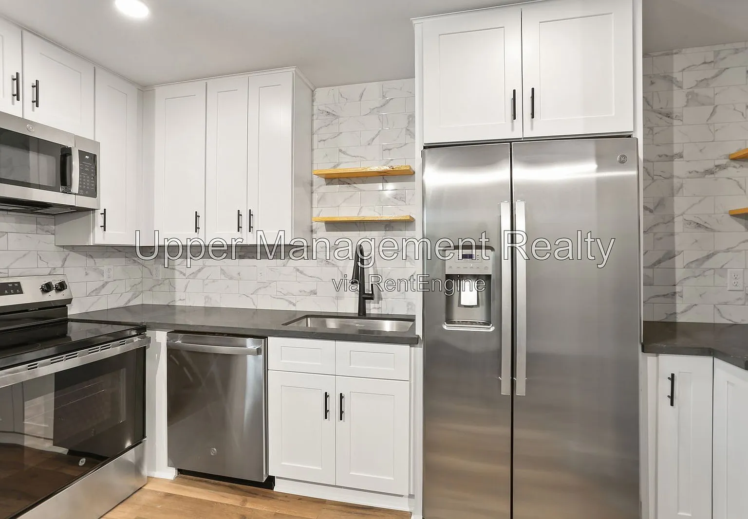 4421 Burgundy St — Photo 3