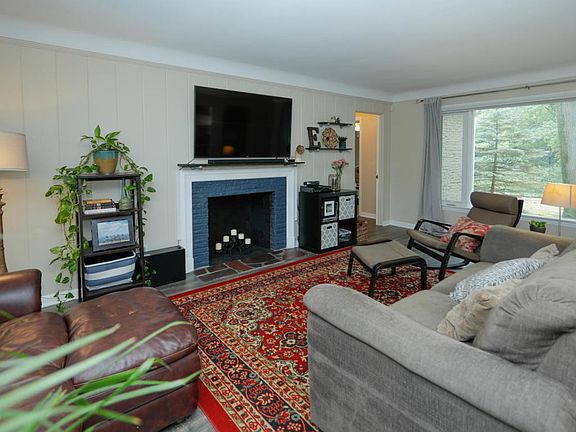 1338 White Oak Dr-105