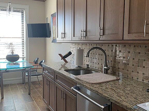 3rd image of 12 Hempstead Ave APT 2G