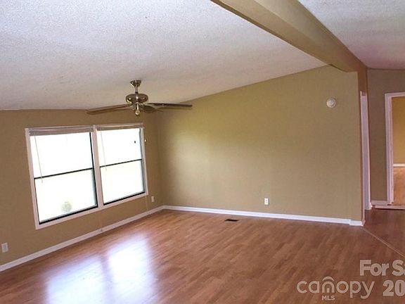 4th image of 1016 Bethesda Rd #4-3-2