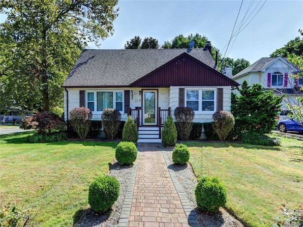 112 Old Commack Rd Kings Park Ny 11754 Zillow