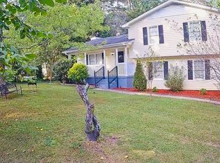 3248 Village Glen Dr, Snellville, GA 30039