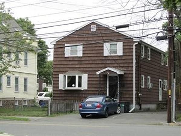 1st image of 164 Essex St #2