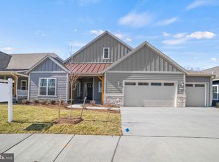 228 Milkweed Dr, Lake Frederick, VA 22630