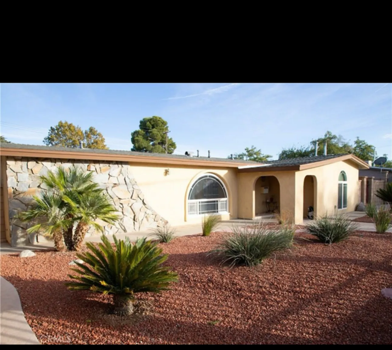 2 bed, 750 sqft, $2,000 — Photo 1