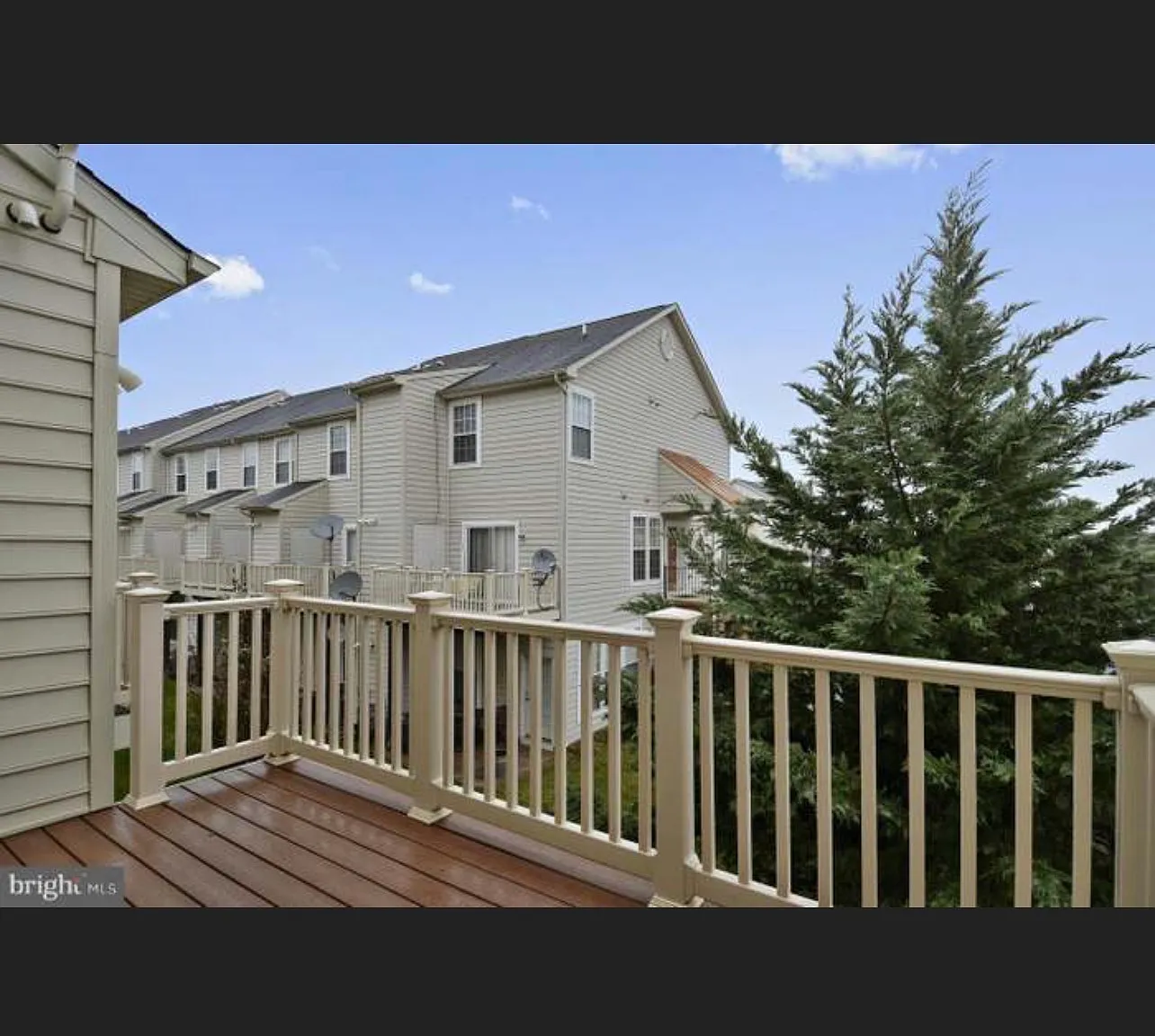 3 bed, 1500 sqft, $2,500 — Photo 4