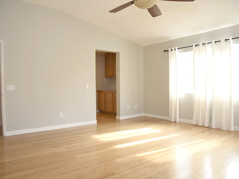 45236 Escalon St — Photo 17