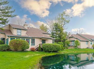 1353 Bridge Water Way #D-7, Mishawaka, IN 46545