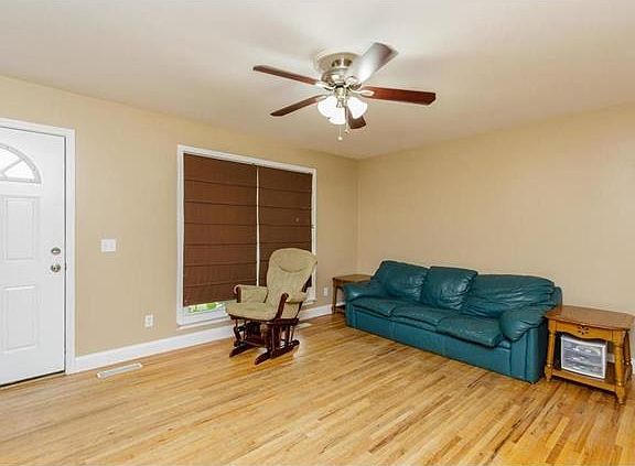 4th image of 5357 Ville Angela Ln