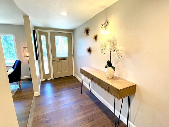 4th image of 5651 Tonopah Dr