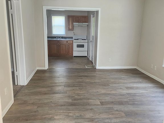 2nd image of 214 W 10th St