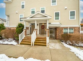 3202 Admirals Walk Drive, Cohoes, NY 12047