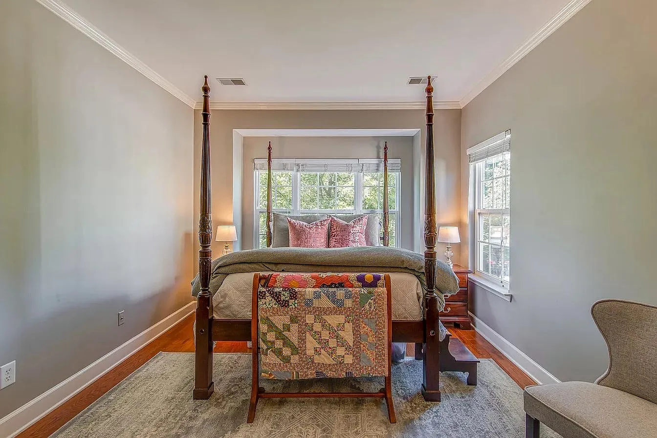 8211 Lenox Creekside Dr — Photo 2