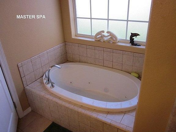 5th image of 100 Golf House Dr