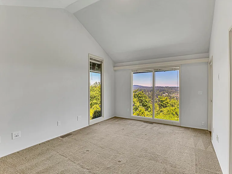 17642 Upper Cherry Ln — Photo 29